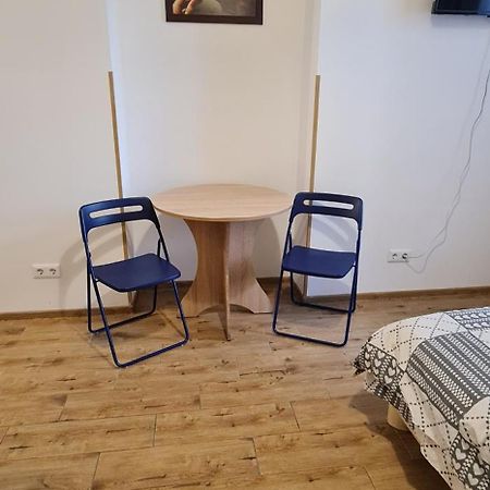Нечуя-Левицького Lviv Extérieur photo